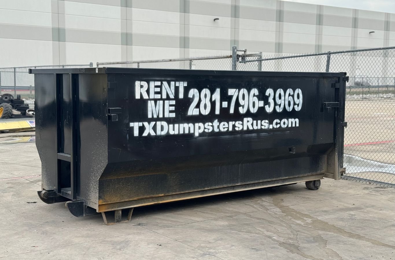 TX Dumpsters R Us providing top-notch dumpster rental services in Red Oak, TX, known for transparency and local expertise. Dumpster Rental Near Me.